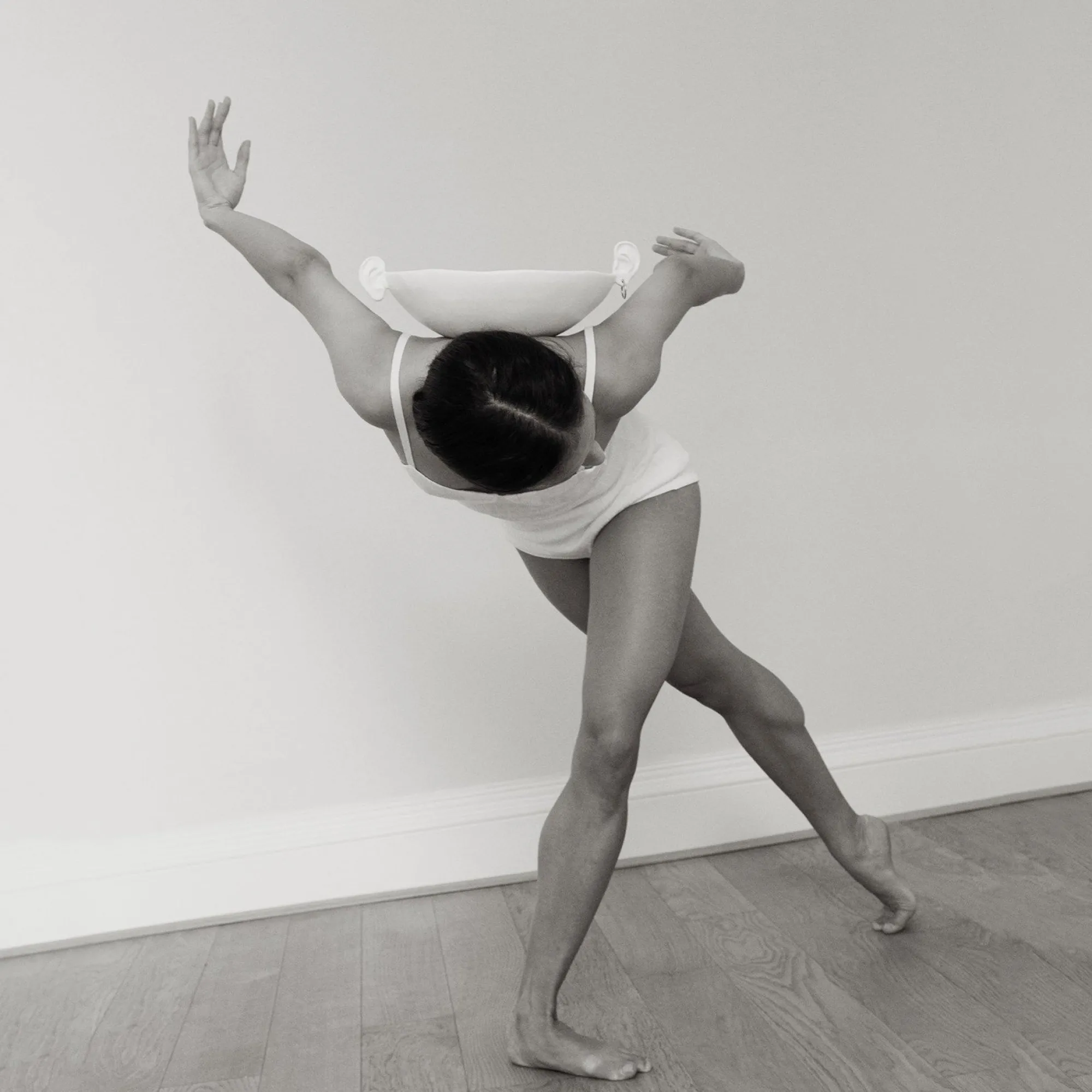 Anissa Kermiche Bol D'Oreille A Bruit Blanc