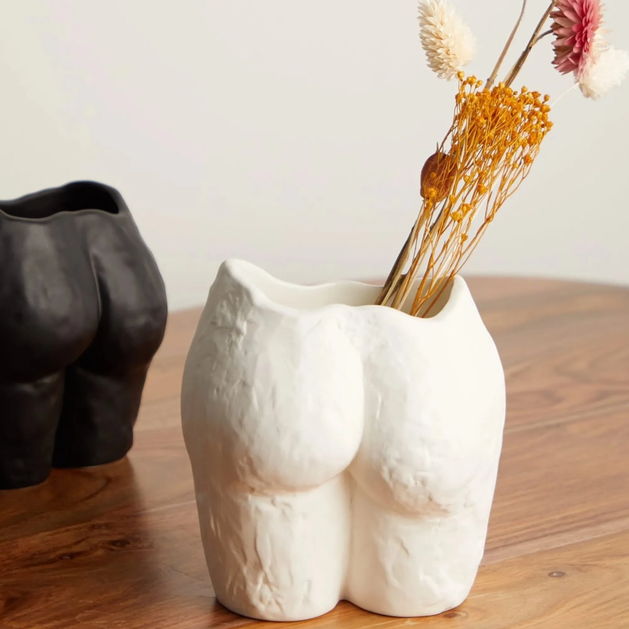 Anissa Kermiche Pot Popotin (Blanc Mat)