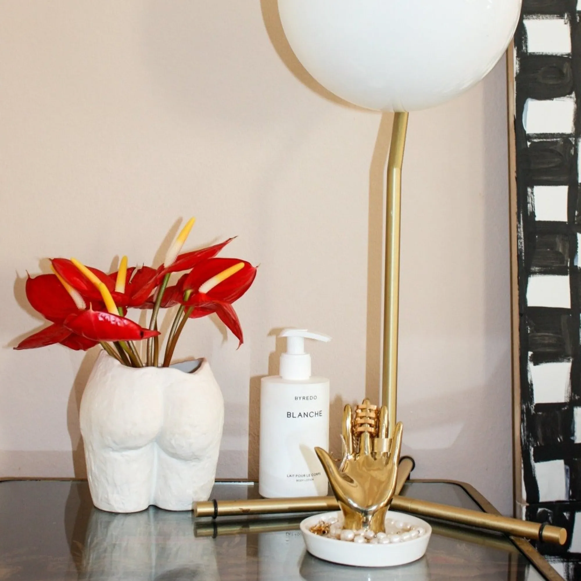Anissa Kermiche Pot Popotin (Blanc Mat)