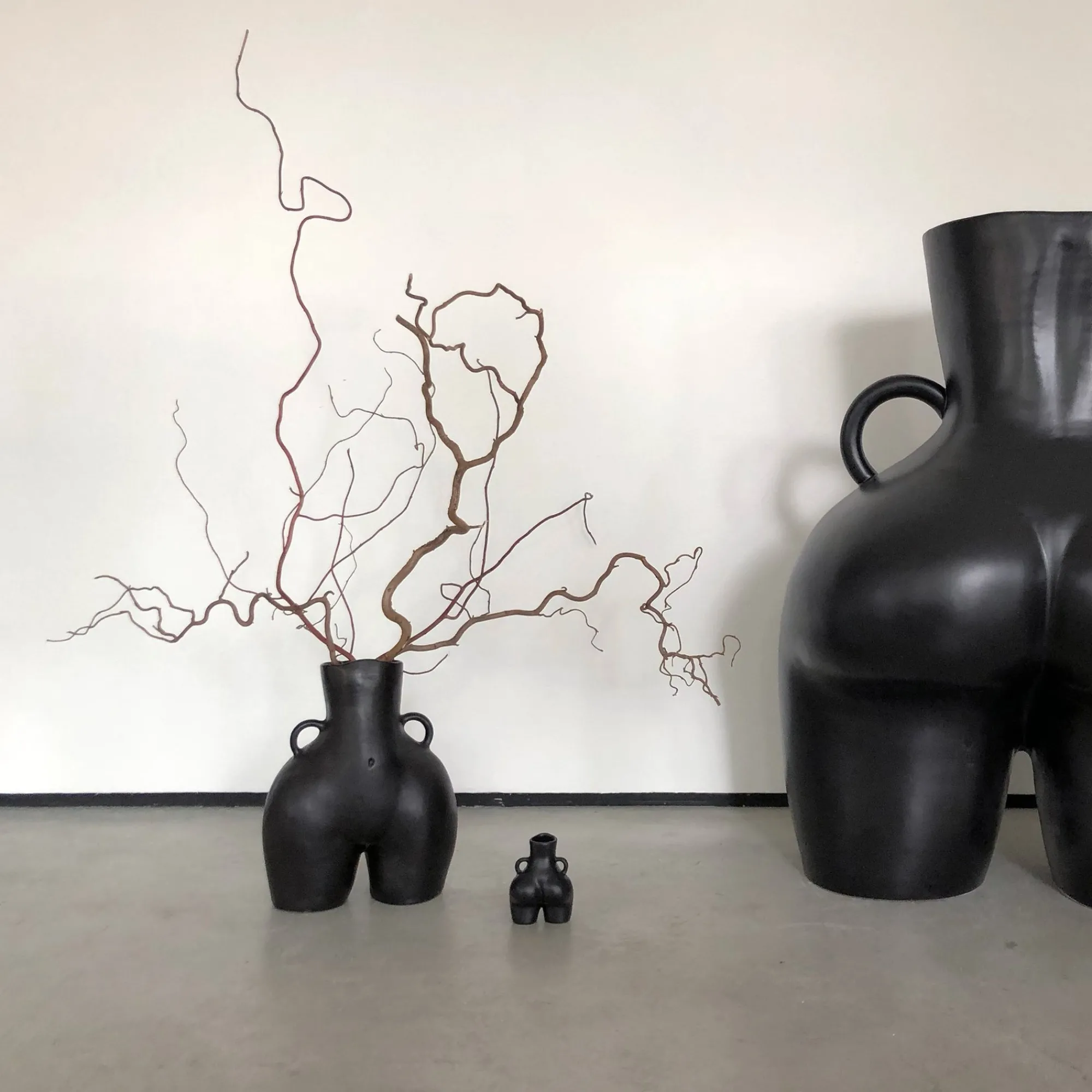 Anissa Kermiche Vase Avec Poignees D'Amour (Noir)