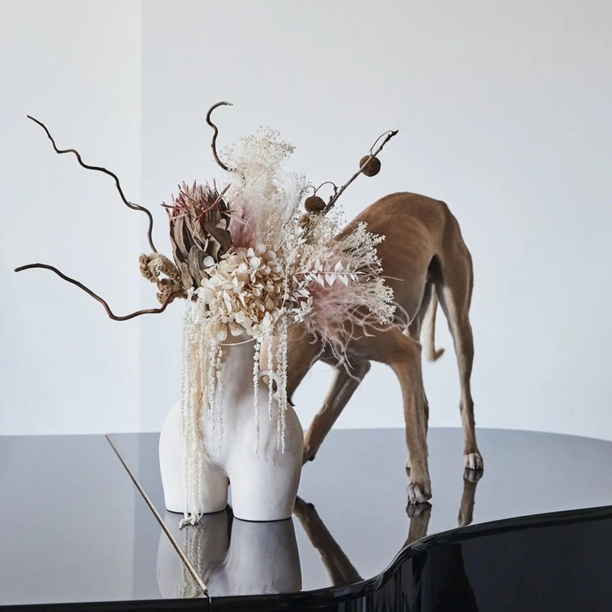 Anissa Kermiche Vase Poignees D'Amour (Beige Mouchete)