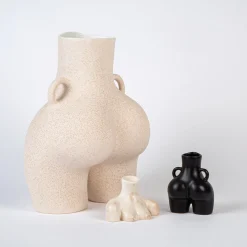 Anissa Kermiche Vase Poignees D'Amour (Beige Mouchete)